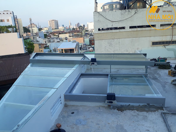 Giếng trời cấu tạo gồm đáy giếng, thân giếng và đỉnh giếng