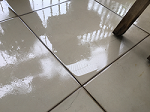 Bối cảnh nhà đổ mồ hôi khi thời tiết nồm