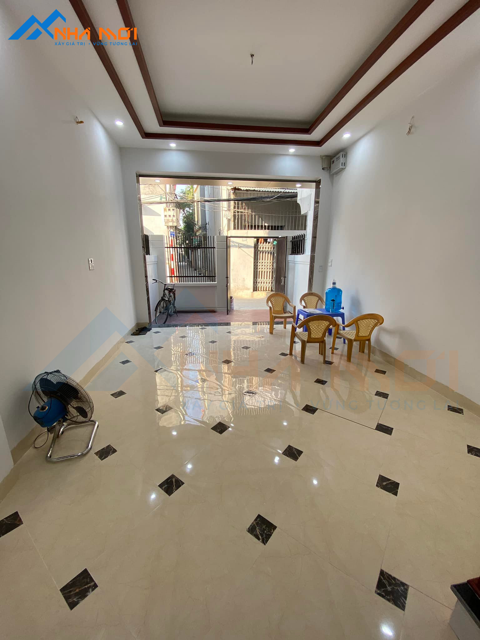 Xây trọn gói hoàn thiện nhà liền kề 5 tầng hiện đại 40m2 tại Hồ Định Công, Hà Nội - Ảnh 4