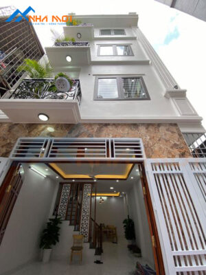 Nhà 40m2 4 tầng 1 tum - Liền kề Trương Định - Nhà Chị Khanh